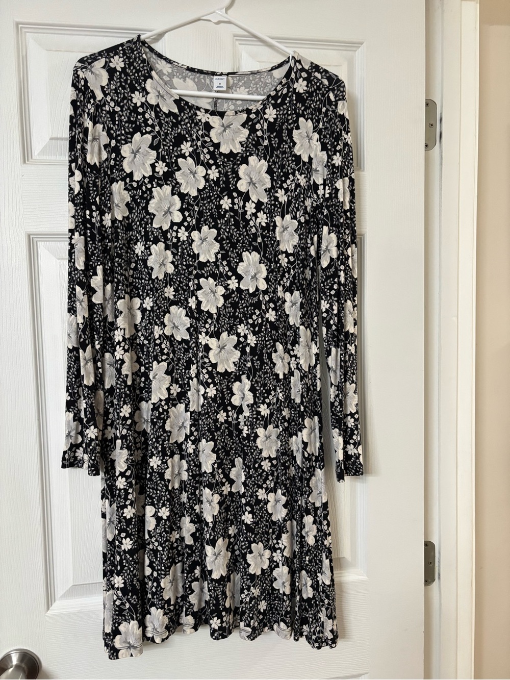 Women’s Black & White Floral Long-Sleeve Swing Dress from Old Navy